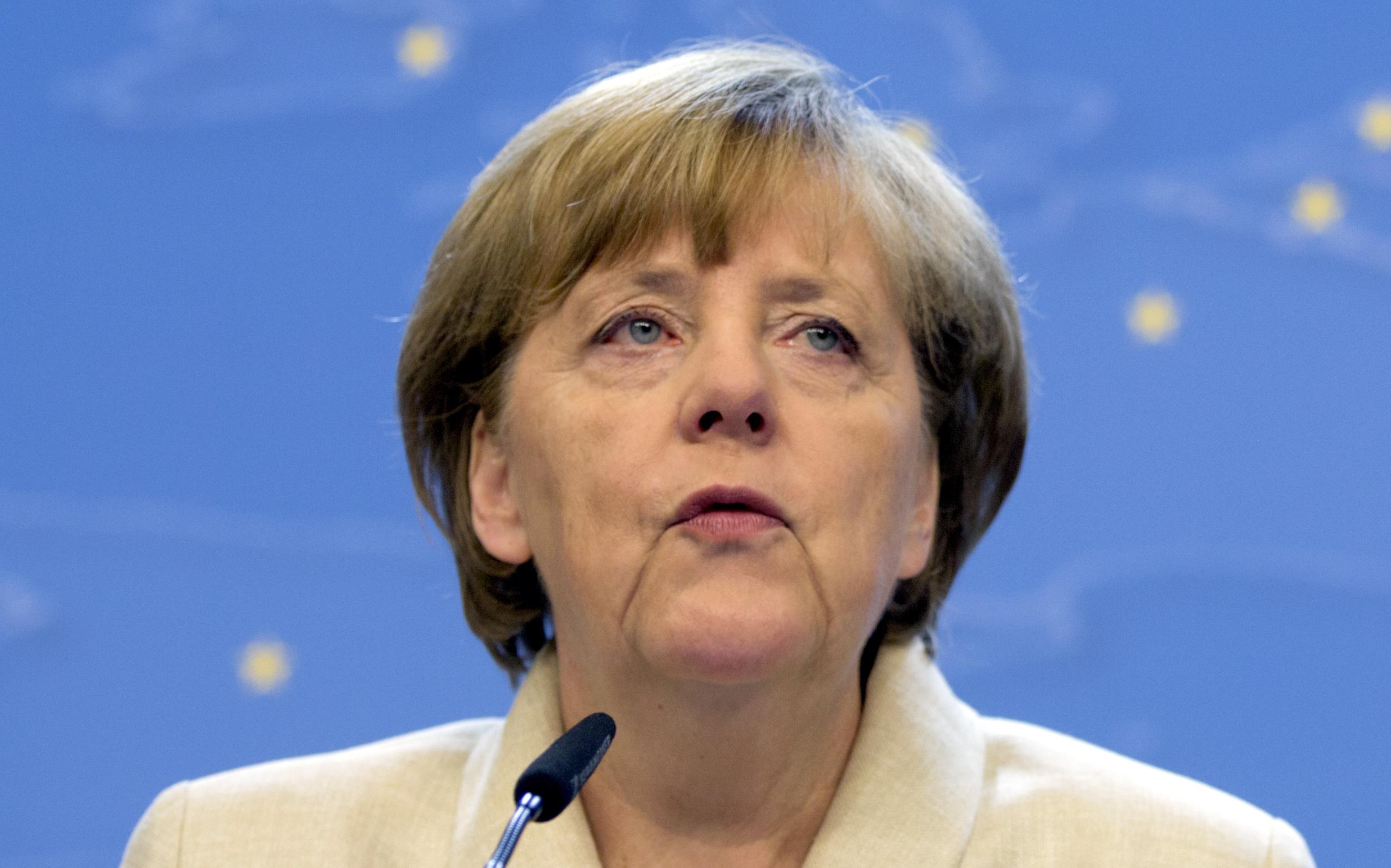 Μέρκελ: Παροτρύναμε τον κ. Τσίπρα να δεχθεί την γενναιόδωρη προσφορά